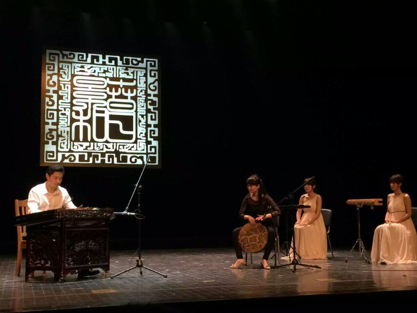 点击在新窗口打开