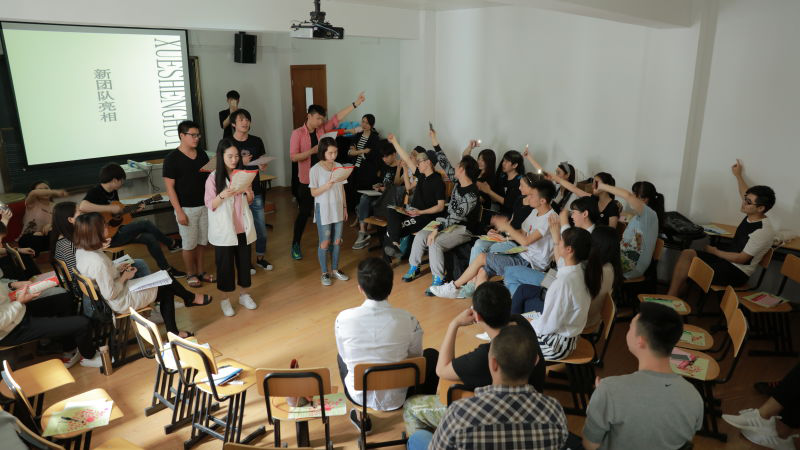 点击在新窗口打开