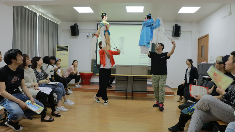 点击在新窗口打开