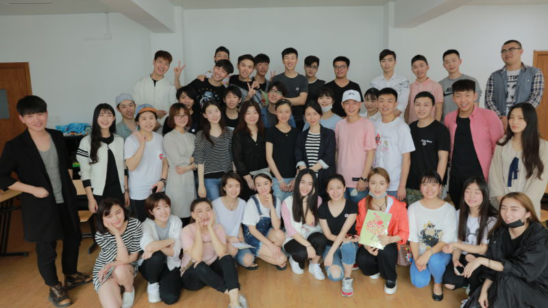 点击在新窗口打开