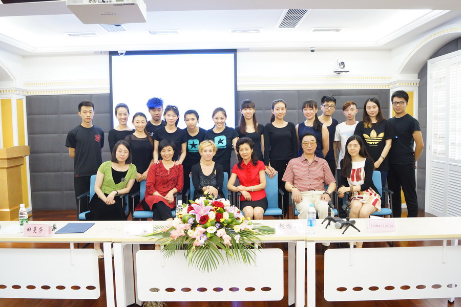 点击在新窗口打开