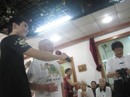 点击在新窗口打开