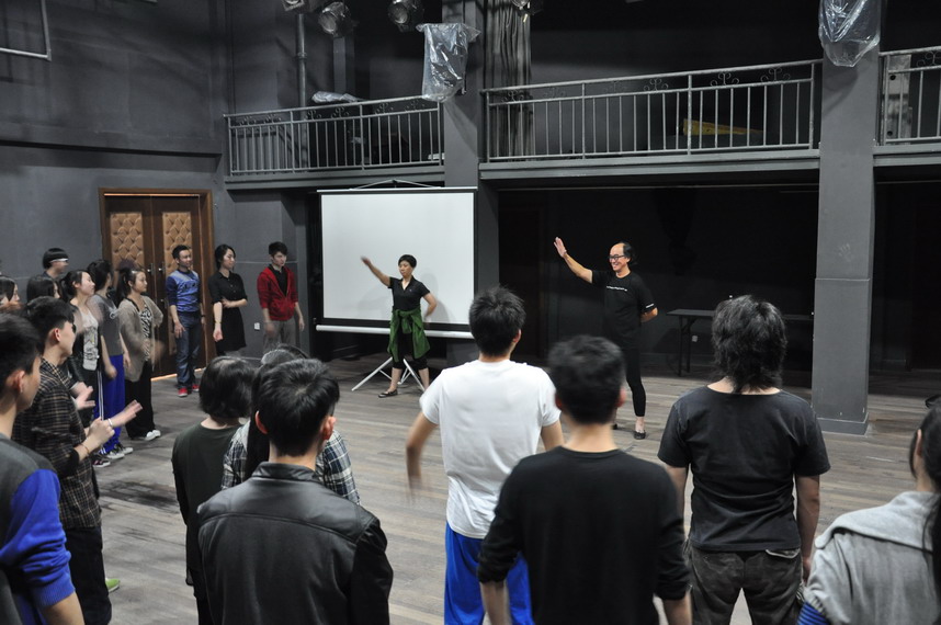 点击在新窗口打开