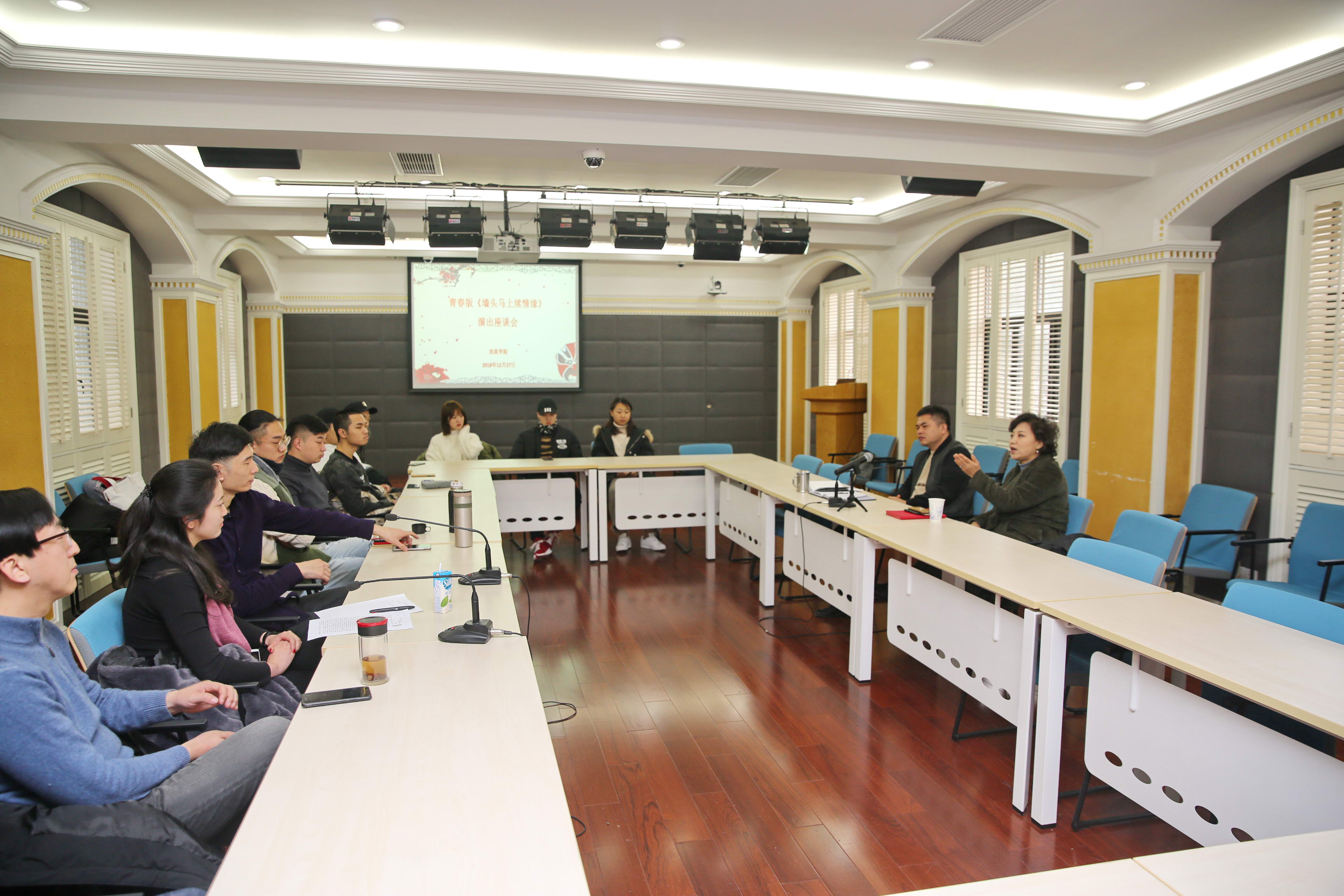 点击在新窗口打开