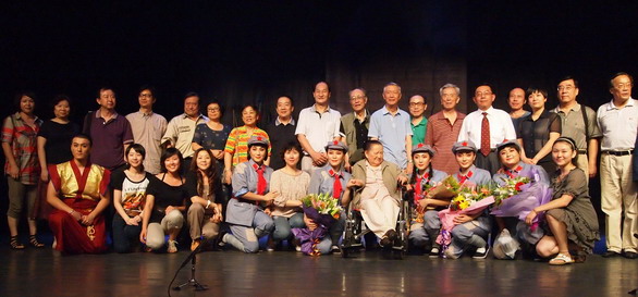 点击在新窗口打开